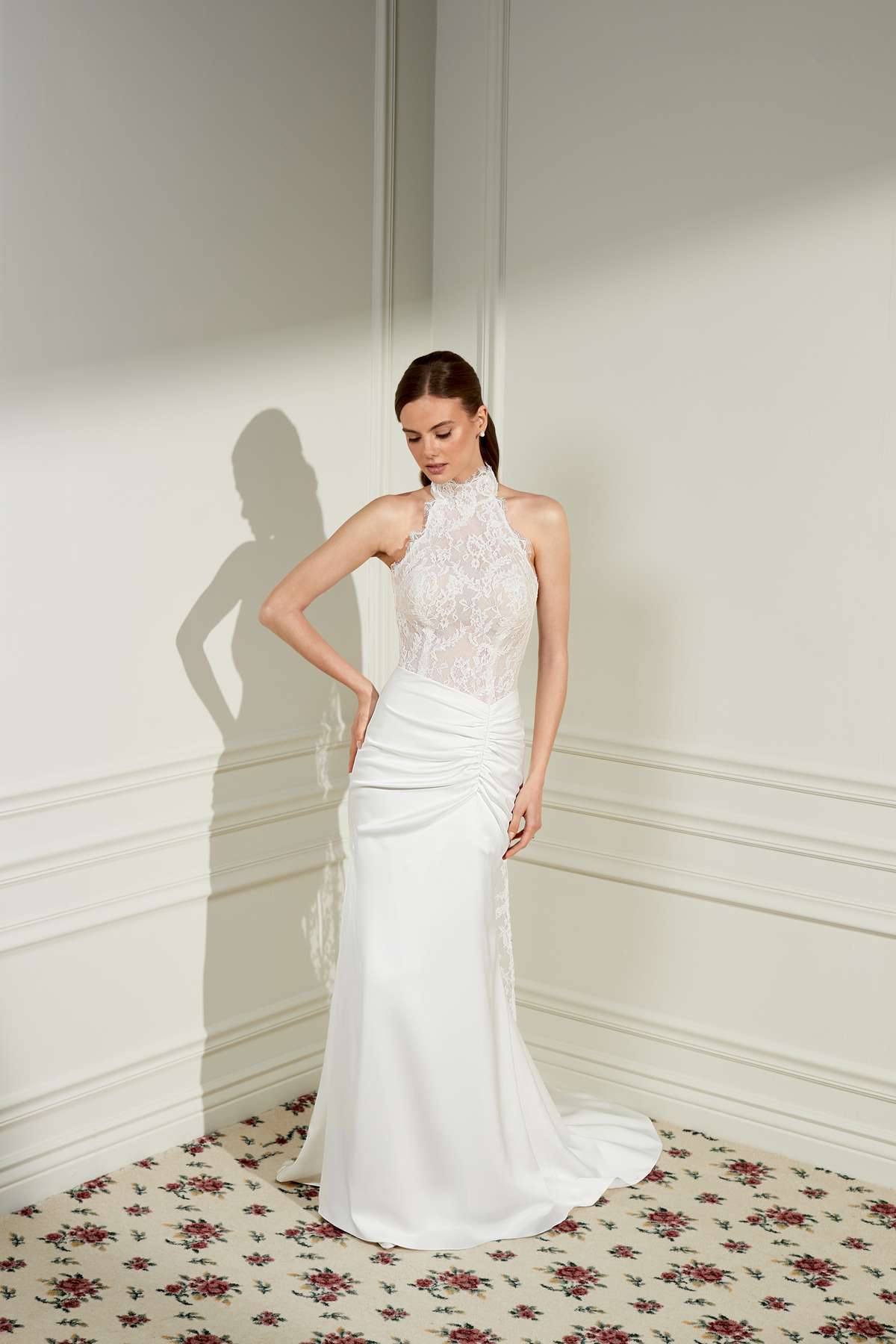 Modernes Neckholder-Brautkleid mit Chantilly-Spitze und Satin
Adore by Justin Alexander Margaret Modernes Neckholder-Brautkleid mit Chantilly-Spitze und Satin
Adore by Justin Alexander Margaret