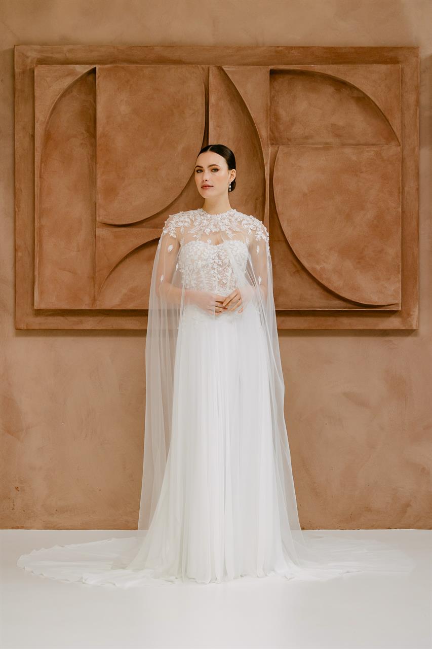 Elegantes Bridal Cape mit floraler Stickerei Elegantes Bridal Cape mit floraler Stickerei